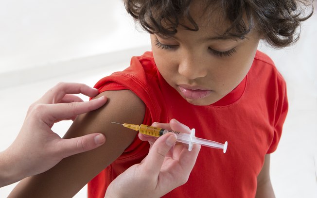 Manifesto que pede vacinação obrigatória tem foco no calendário vacinal infantil